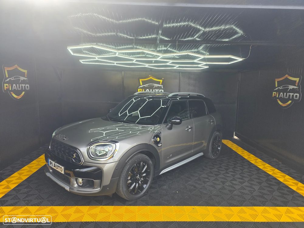 MINI Countryman Cooper SE ALL4 Auto - 1