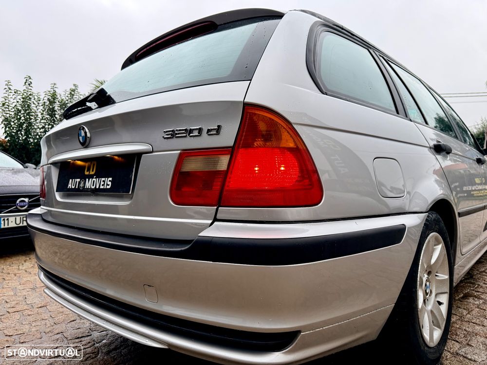 BMW 320 d Touring - 18