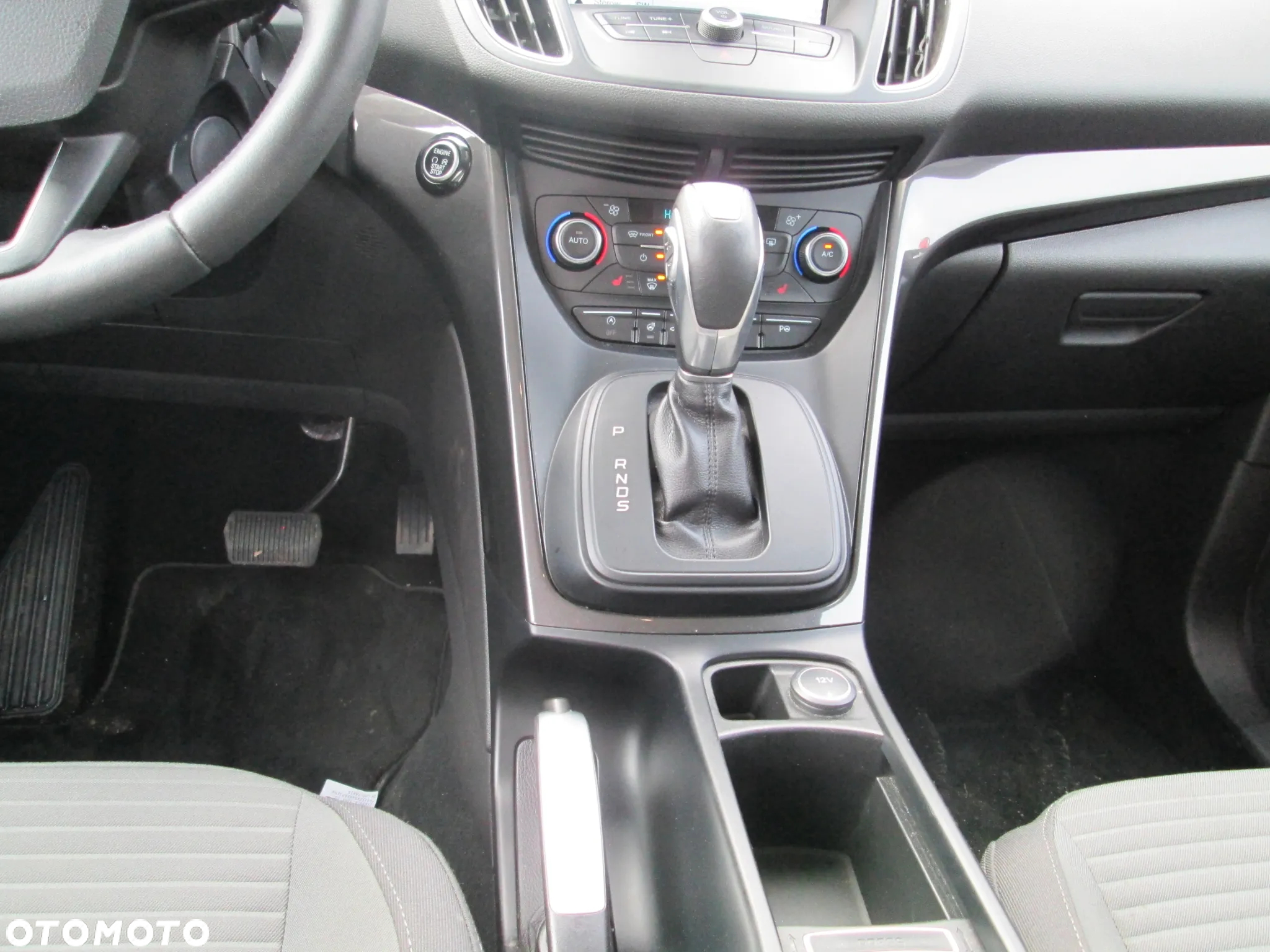 Ford C-MAX 1.5 EcoBoost Titanium ASS - 11