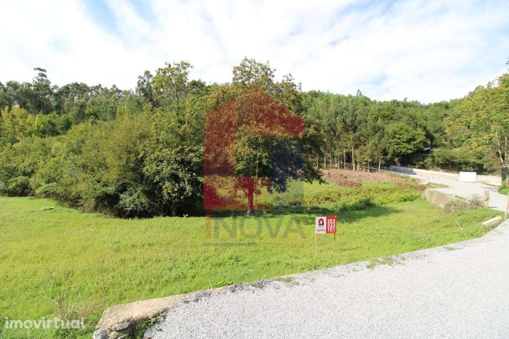 Terreno Agrícola em Vilarinho, Vila Verde - Grande imagem: 2/5