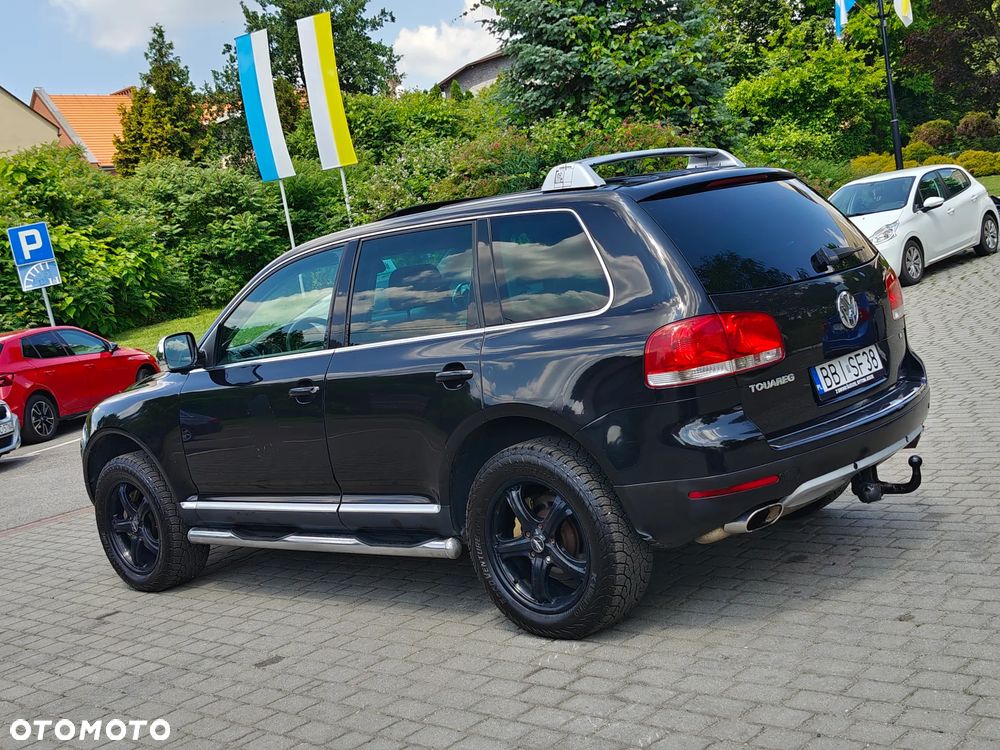 Volkswagen Touareg 4.2 V8 Automatik Exclusive Edition - 2