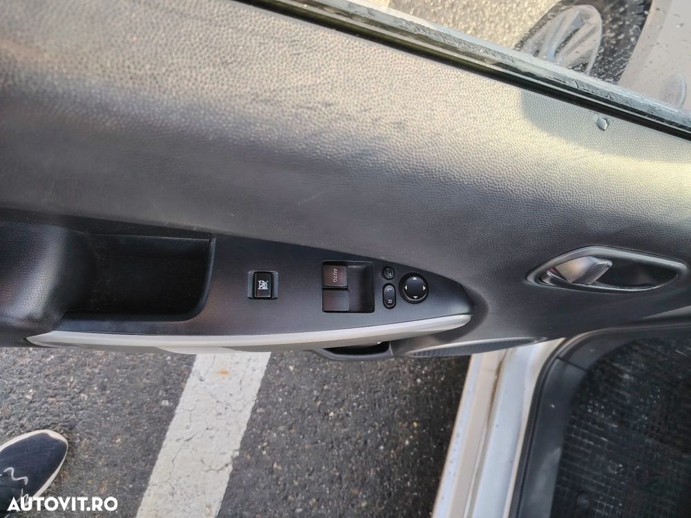 Mazda 2 1.3i TE Plus - 2