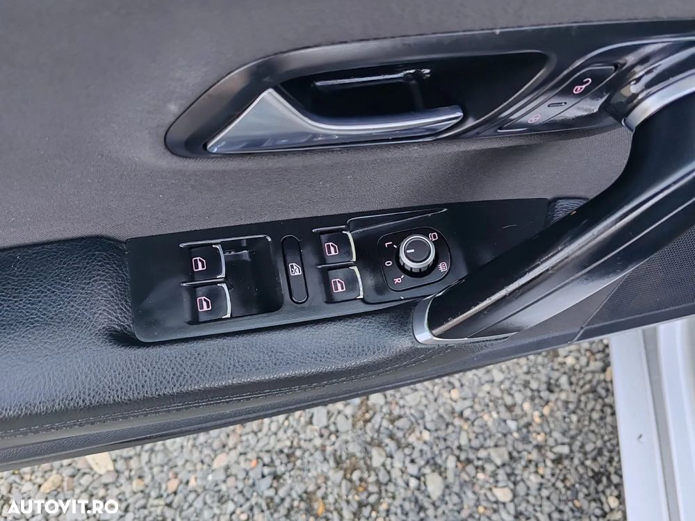 Volkswagen Passat CC - 12