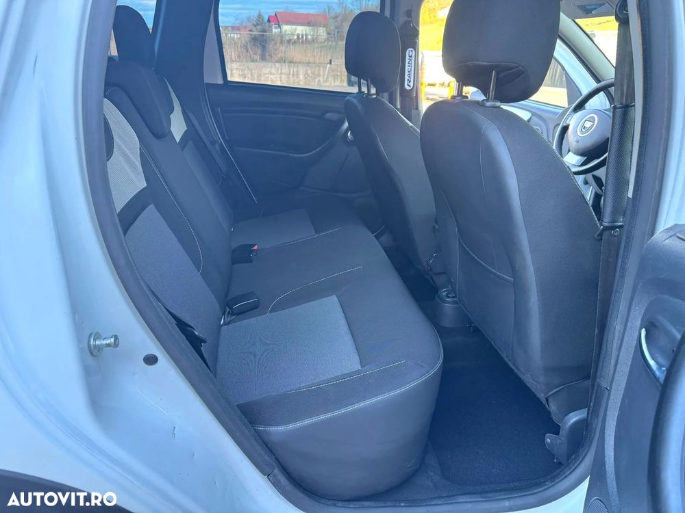 Dacia Duster 1.5 dCi 4x4 Prestige - 8