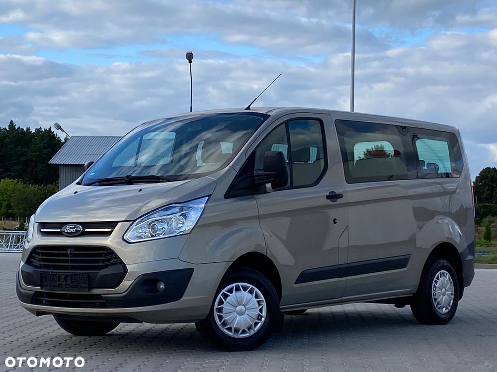 Ford Tourneo Custom - 15
