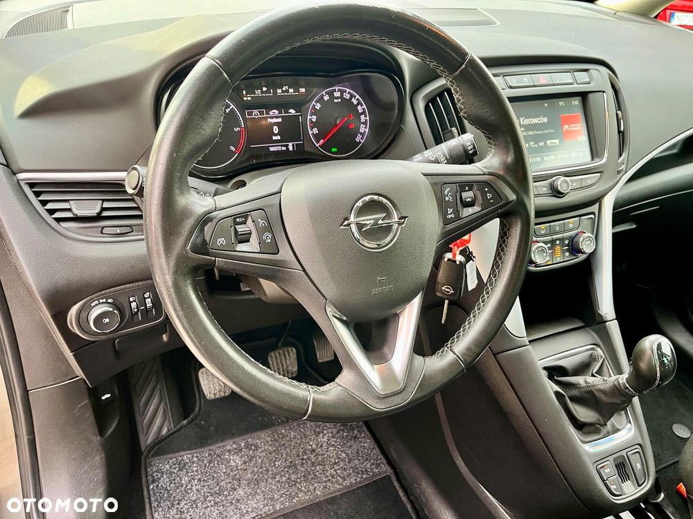 Opel Zafira - 16
