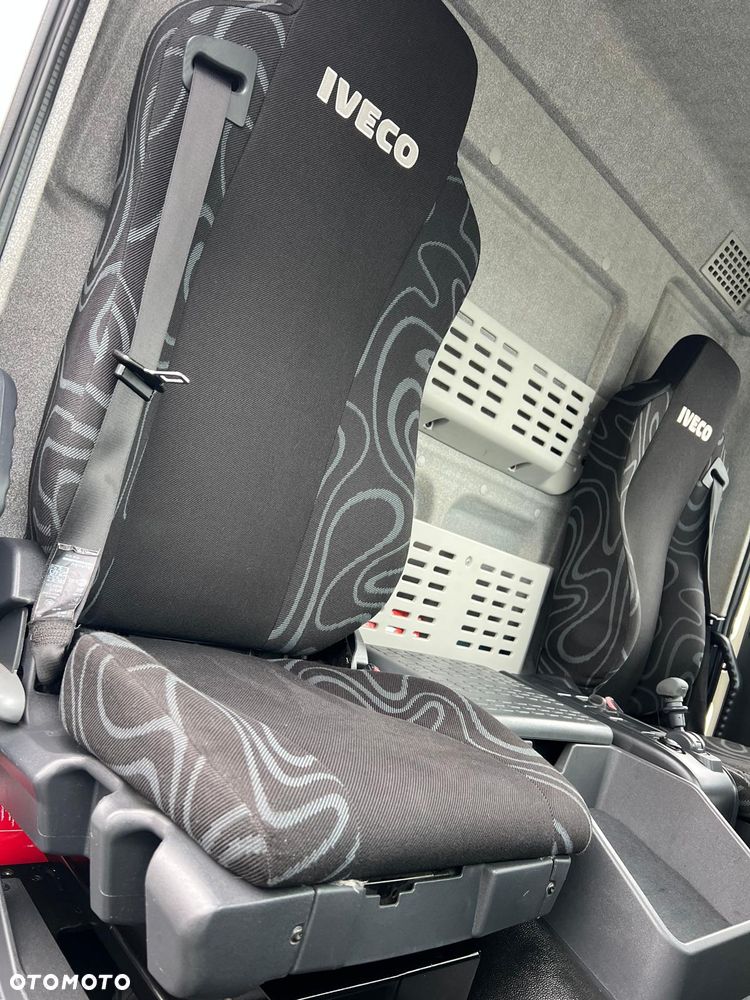 Iveco EUROCARGO 120E25 EURO 6 CHŁODNIA+WINDA+DRZWI+BOCZNE DRZWI 12.250 12-250 1225 - 30
