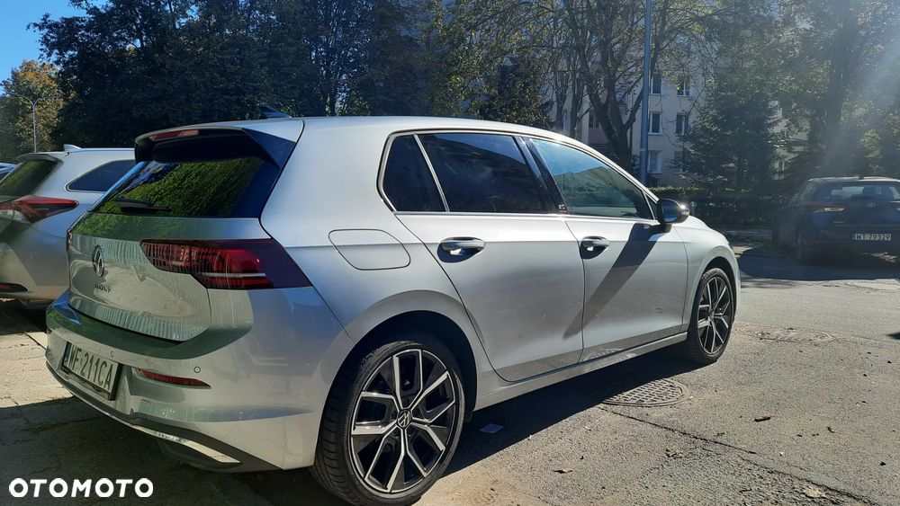 Volkswagen Golf - 10
