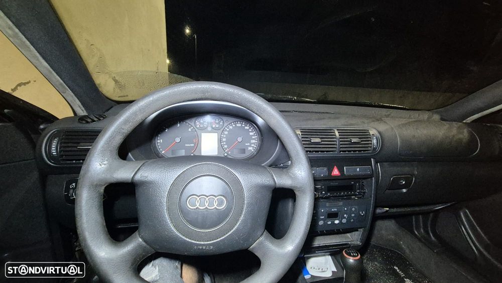 Audi A3 1.9 TDI Sport 17 - 8
