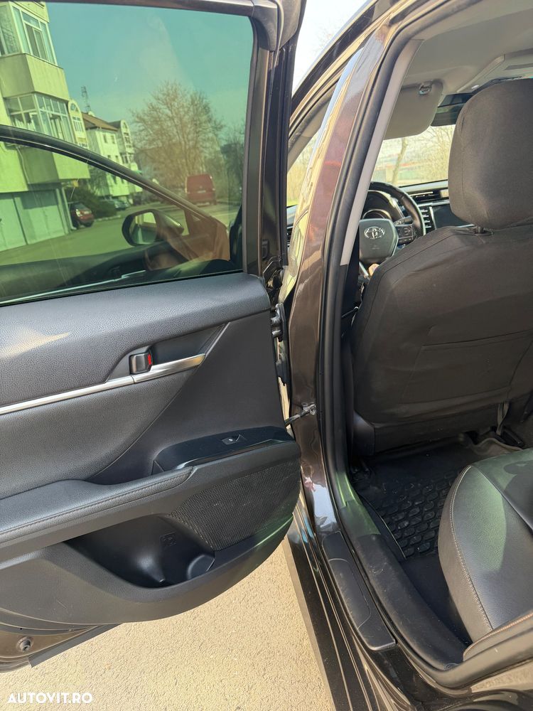 Toyota Camry 2.5 Business - 16