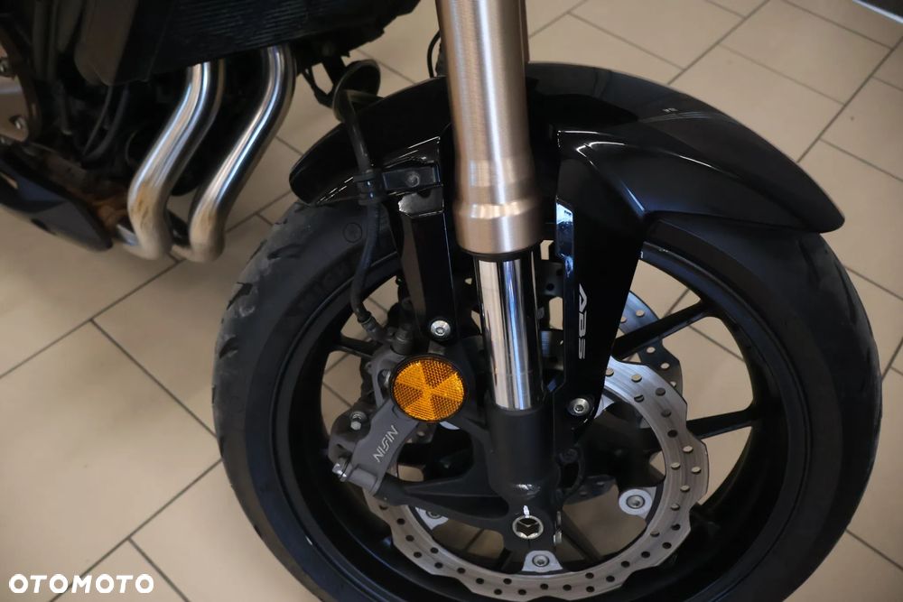 Honda CB - 9