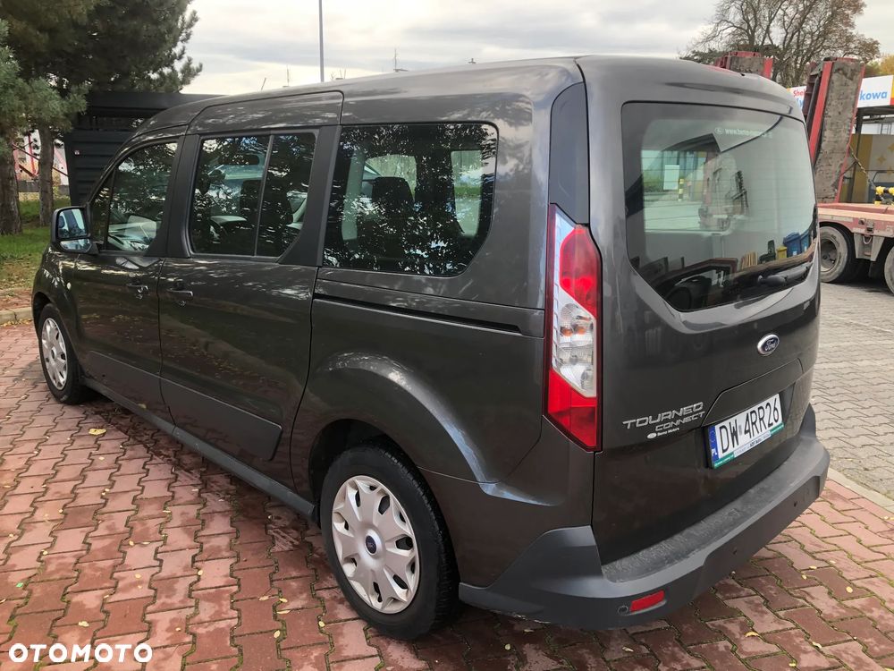 Ford Tourneo Connect - 4