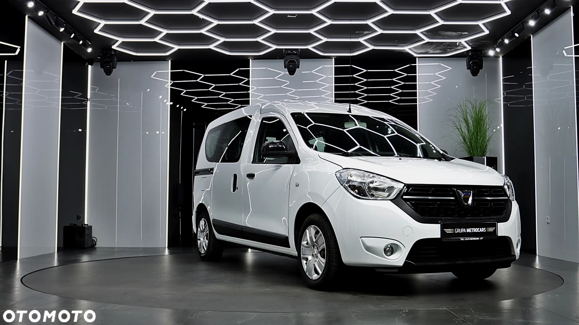 Dacia Dokker 1.5 Blue dCi Laureate - 13