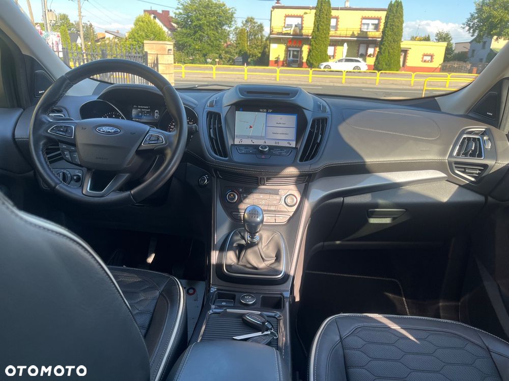 Ford Kuga 1.5 EcoBoost 2x4 Vignale - 6