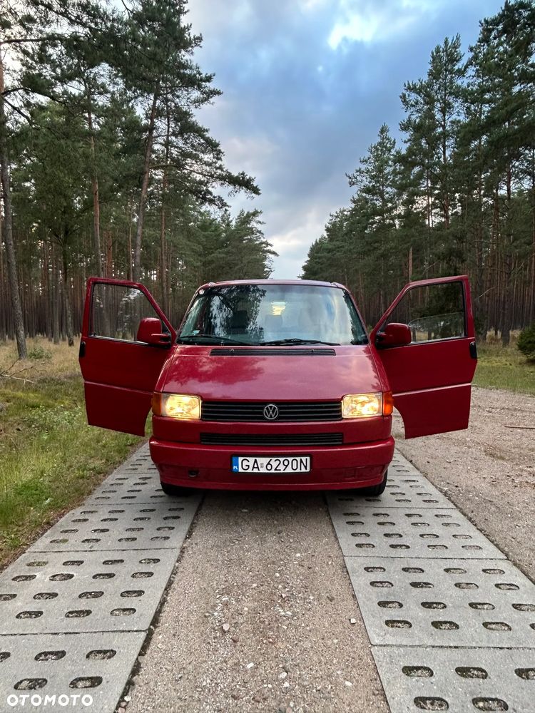 Volkswagen Multivan Standard - 12