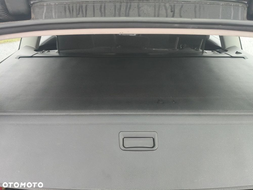 Volkswagen Passat 2.0 TDI DPF BlueMotion Technology Comfortline - 10