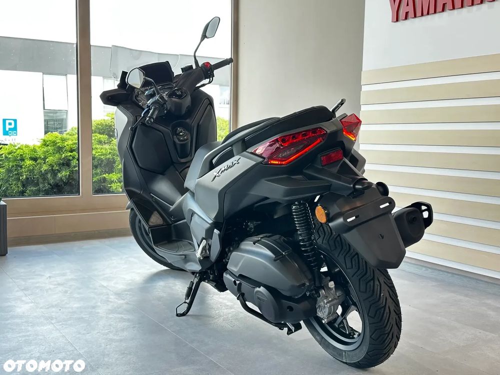 Yamaha X-max - 4