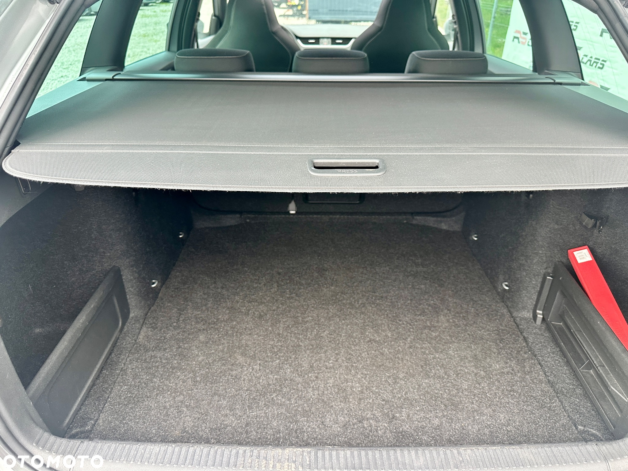 Skoda Octavia Combi 2.0 TDI DSG RS - 13