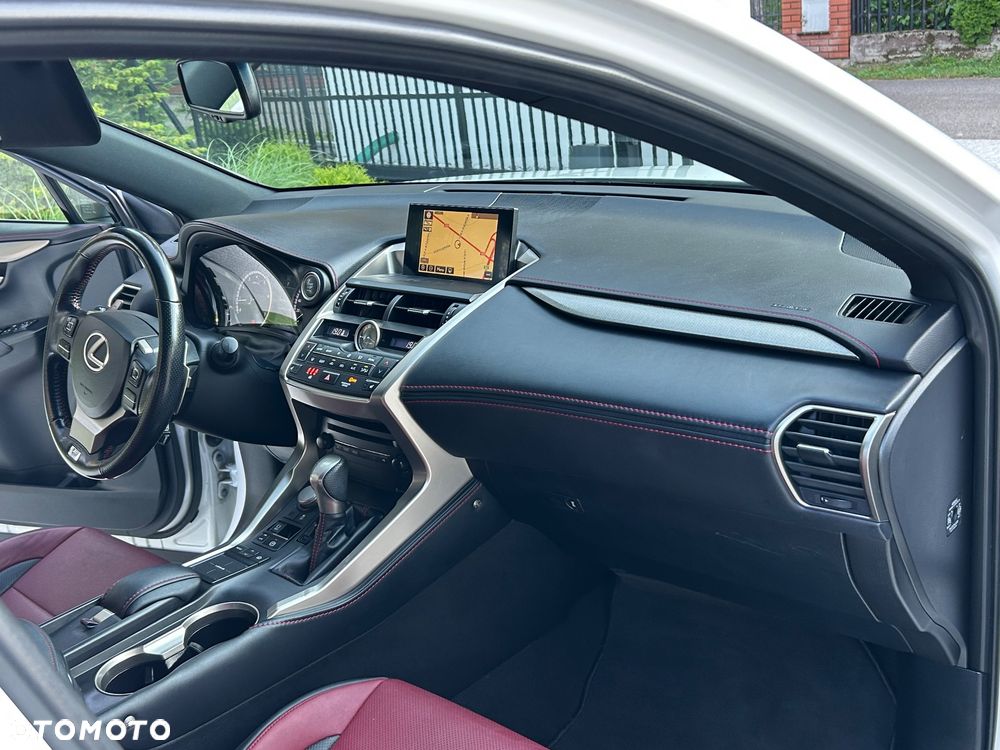 Lexus NX 200t F Sport AWD - 28