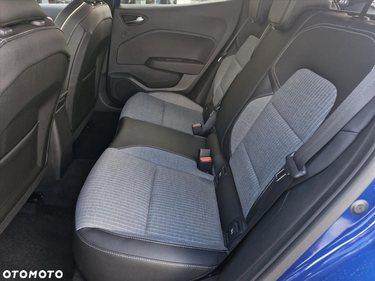 Renault Clio - 9