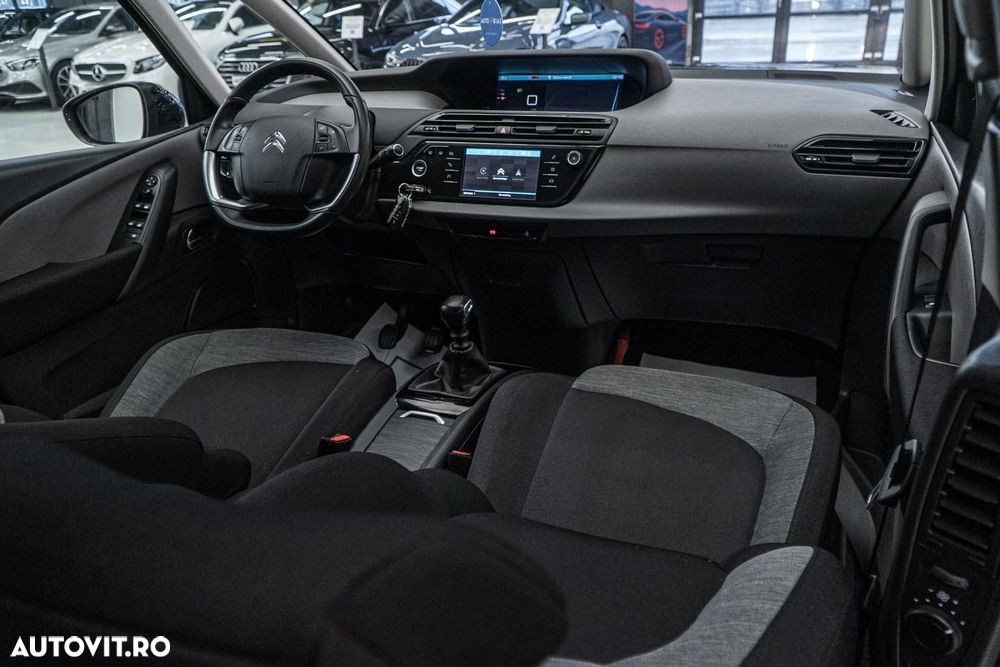 Citroën C4 Grand Space Tourer PureTech 130 Stop&Start SELECTION - 3