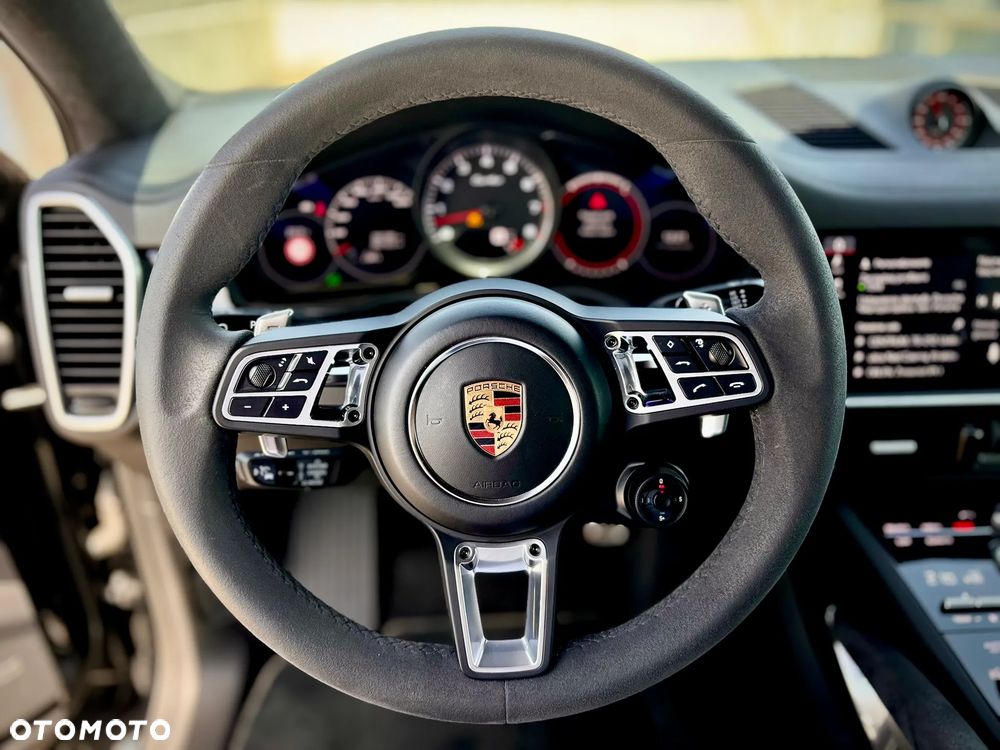 Porsche Cayenne - 12