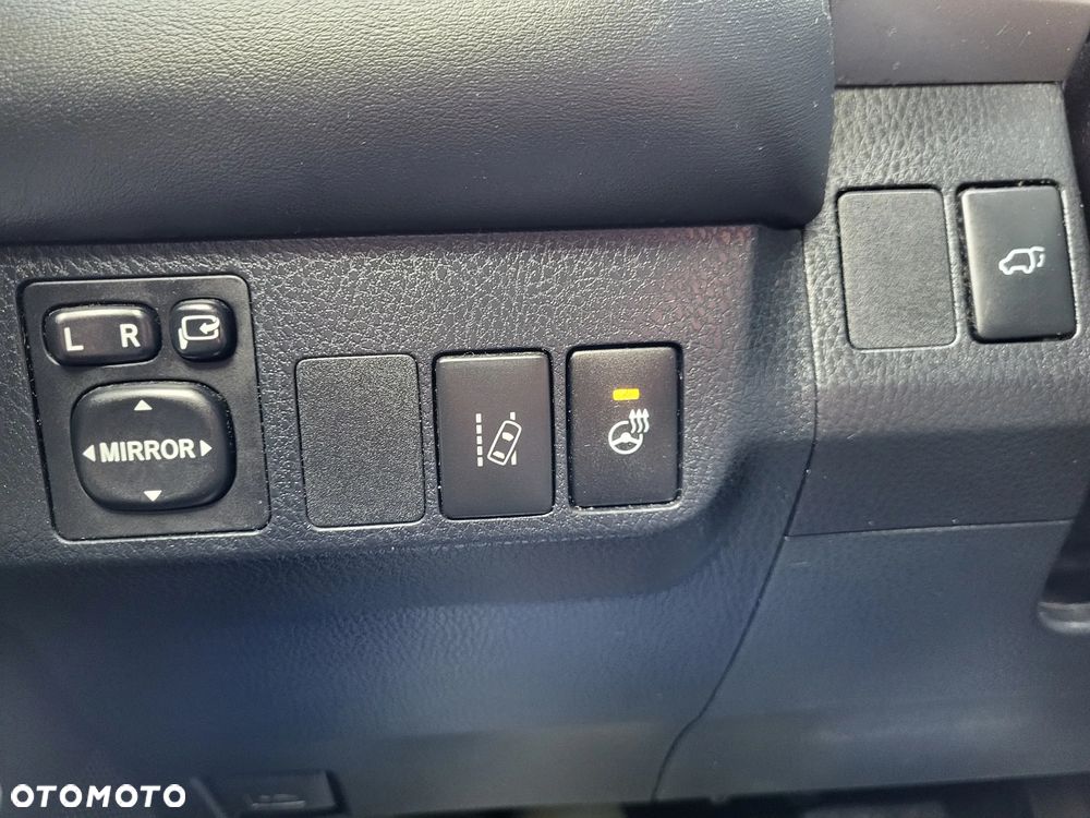 Toyota RAV4 Hybrid Premium 4x2 - 36