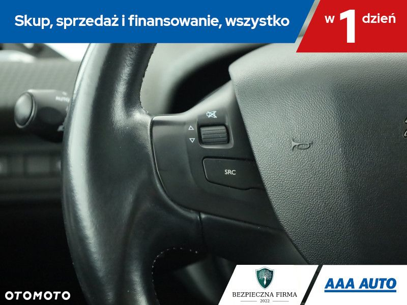 Peugeot 2008 - 17