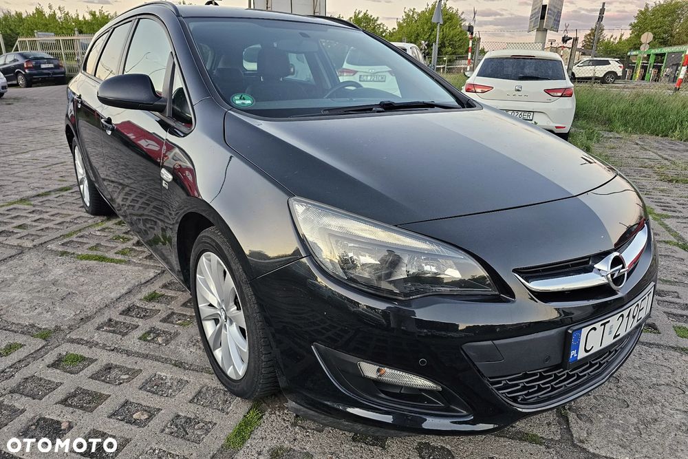 Opel Astra 1.4 Turbo 150 Jahre - 2