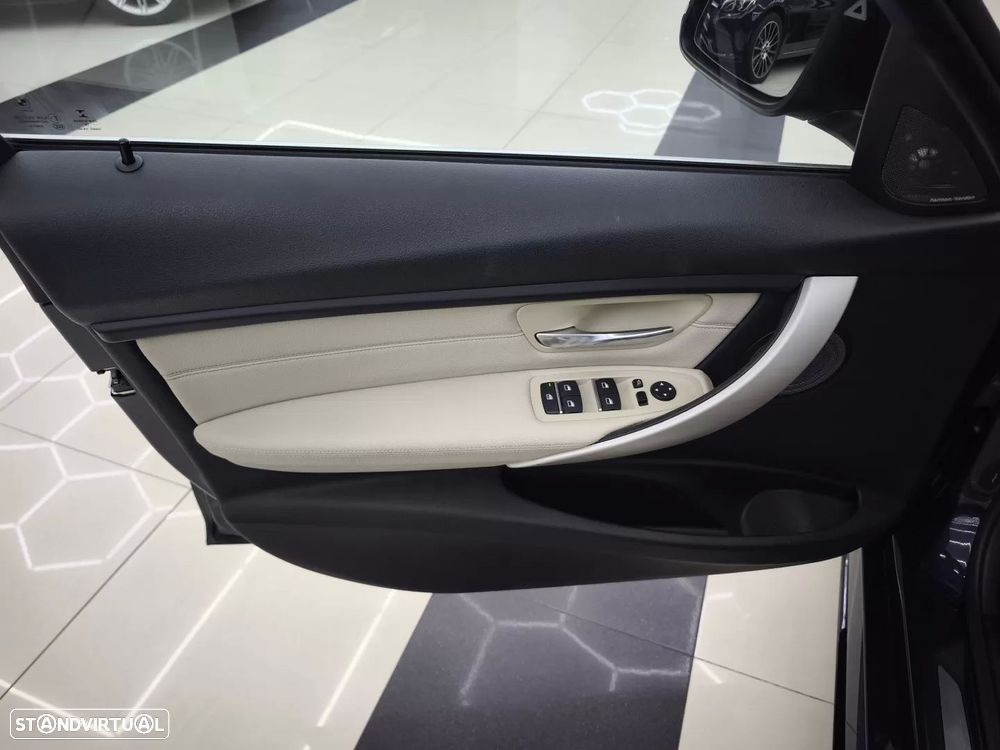 BMW 330 e iPerformance Line Luxury Purity - 21