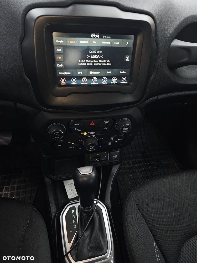 Jeep Renegade 1.3 GSE T4 Turbo Limited FWD S&S - 9