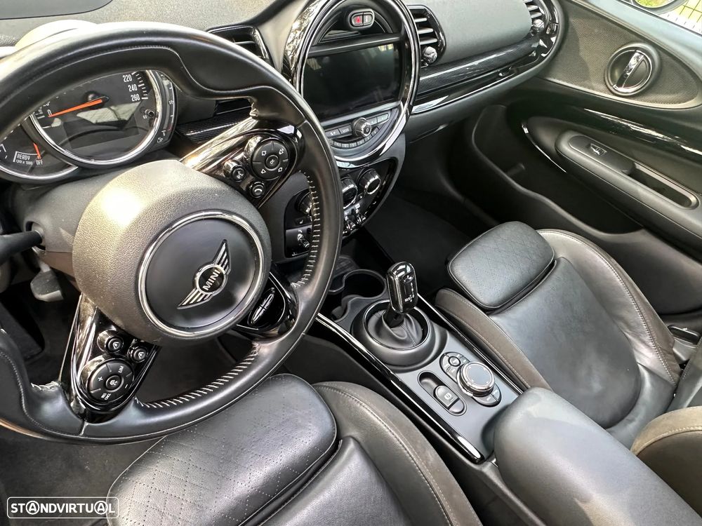MINI Clubman Cooper SD ALL4 Auto Desportiva - 23