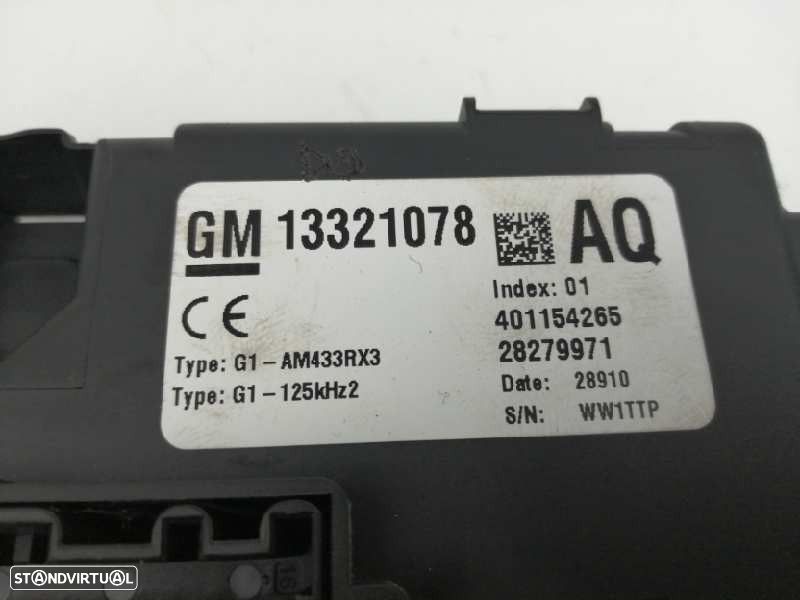 CAIXA RELÉS / FUSÍVEIS OPEL CORSA D 2008 - 4