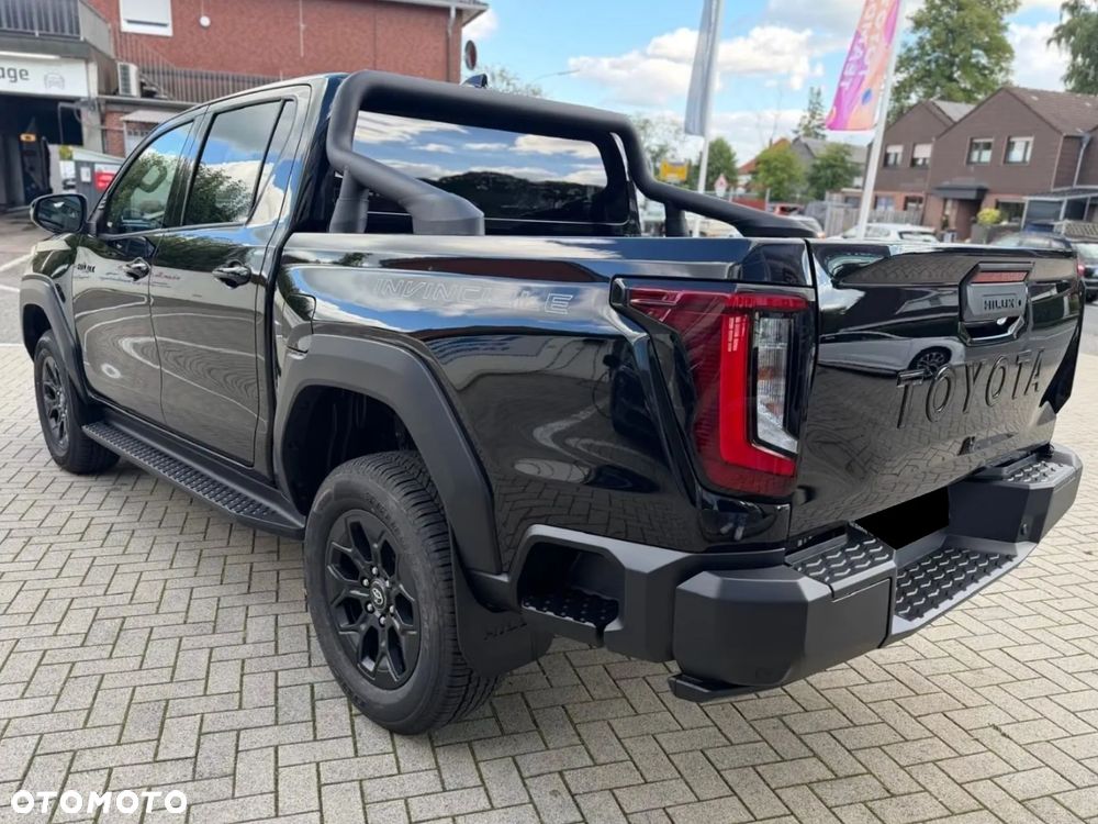 Toyota Hilux - 7