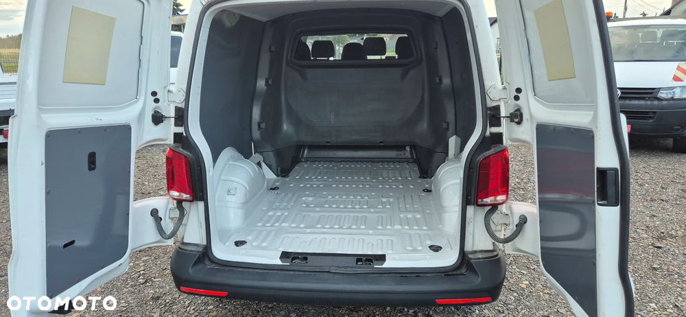 Volkswagen T6.1 long 6 osobowy - 14