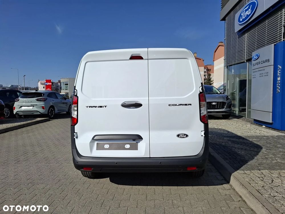 Ford Transit Courier - 6