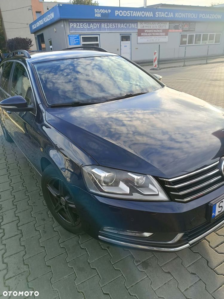 Volkswagen Passat 2011 photo 4