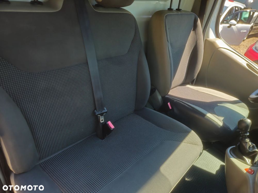 Opel VIVARO - 33