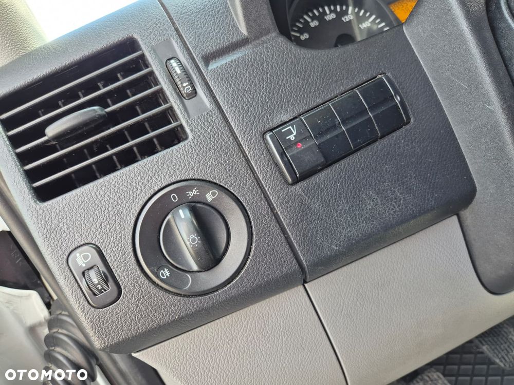 Mercedes-Benz Sprinter 316 CDi / KONTENER / 1 WŁ / WINDA PALFINGER / SOLIDNY KONTENER / 3 MIEJSCA / BEZWYPADKOWY / TEMPOMAT / PODGRZEWANY FOTEL / STAN BARDZO DOBRY - 29