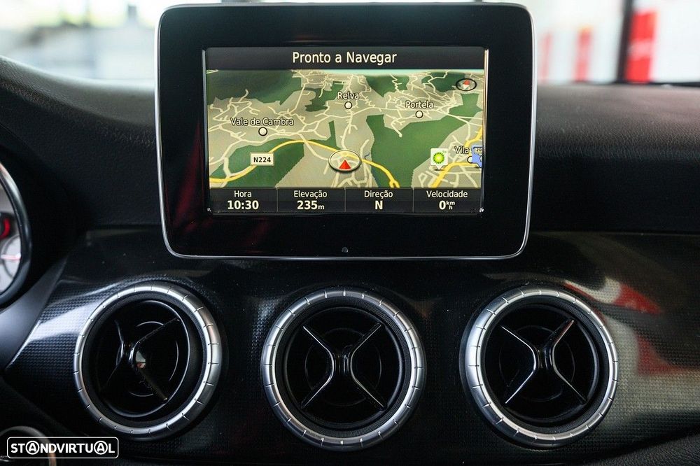 Mercedes-Benz CLA 180 d Shooting Brake Urban - 49