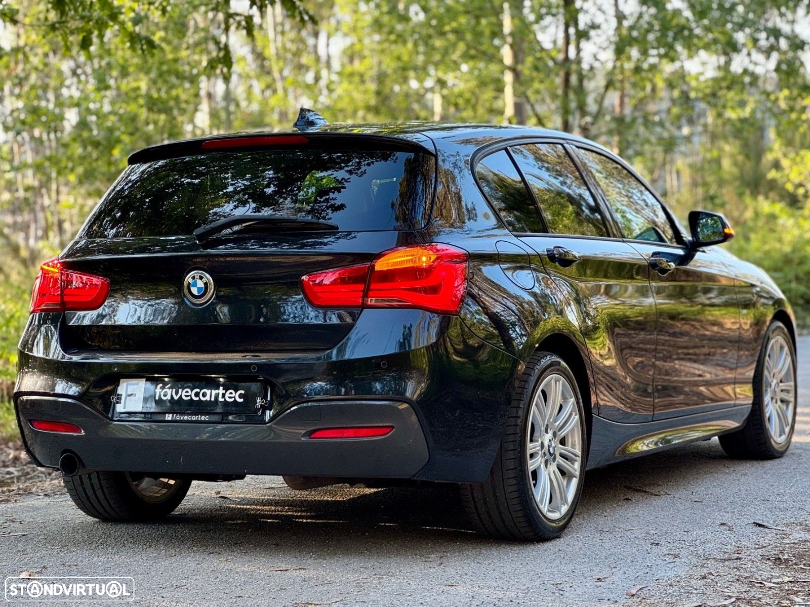 BMW 116 d Pack M - 25