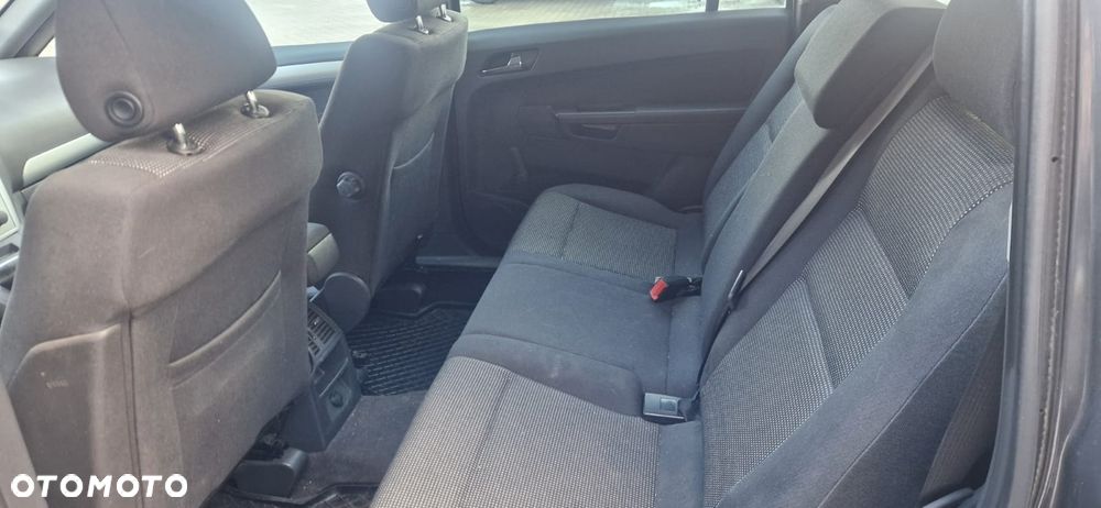 Opel Zafira 1.8 Sport - 14