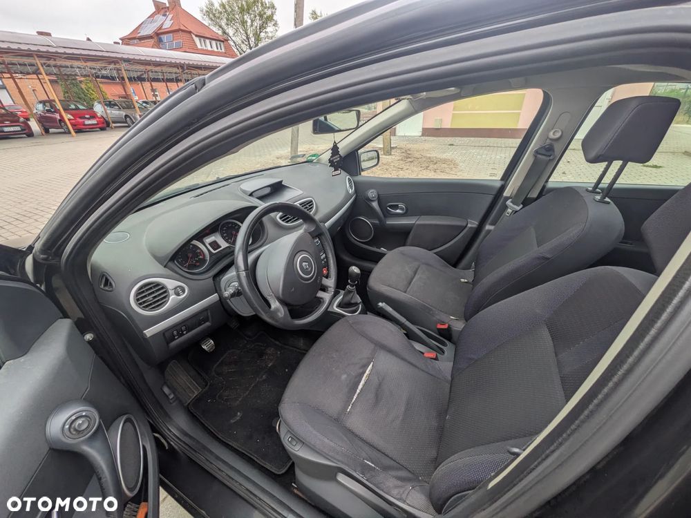 Renault Clio 1.5 dCi Confort Privilege - 11
