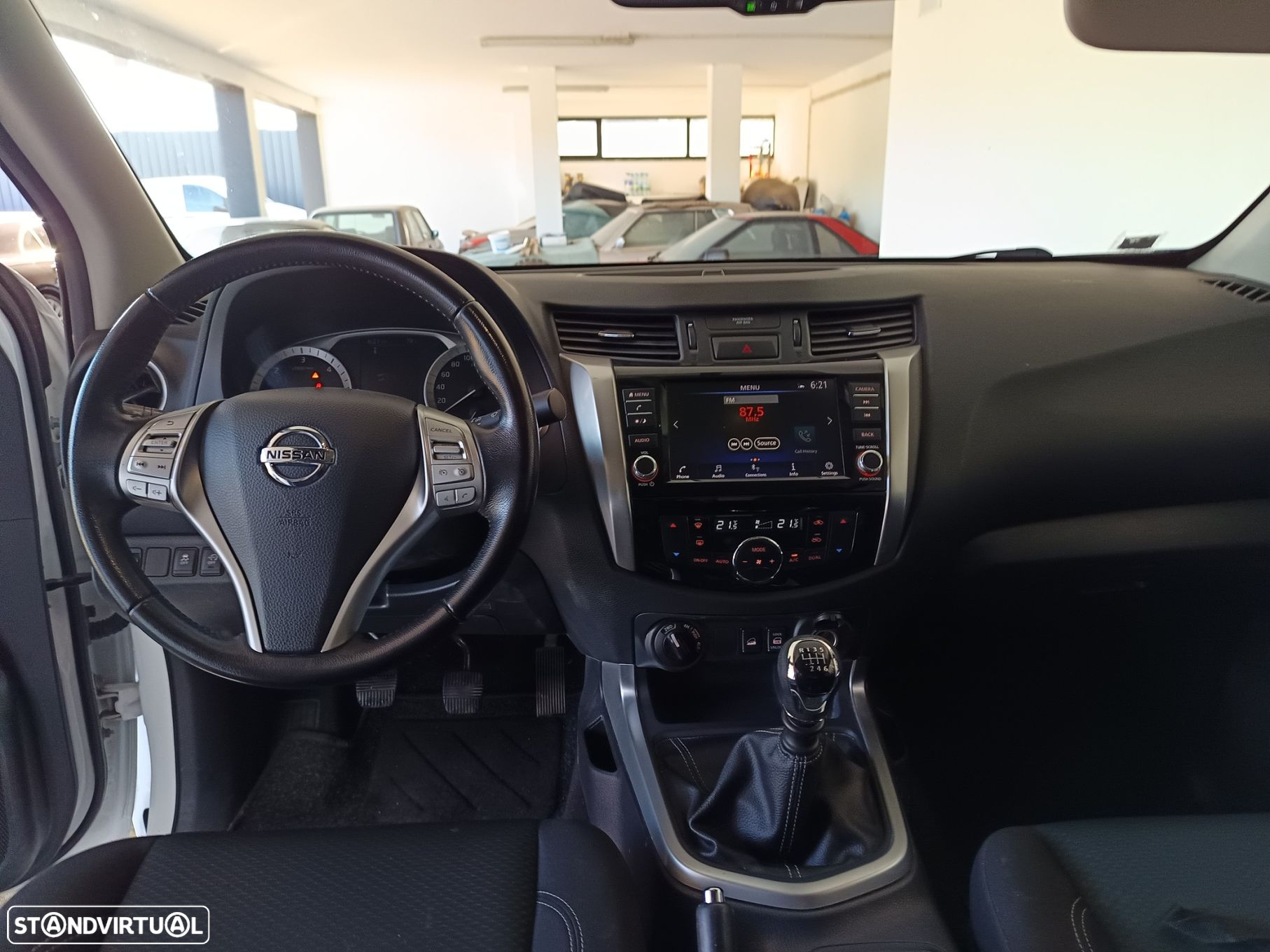 Nissan Navara 2.3 dCi CD 4WD N-Connecta - 13