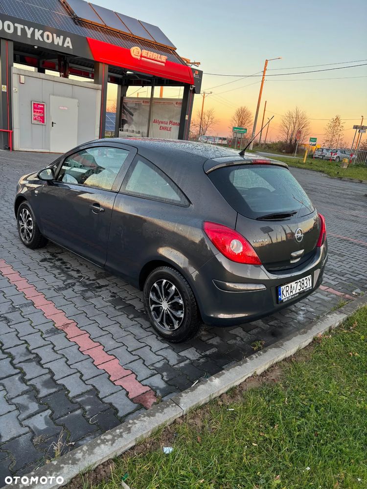 Opel Corsa 1.4 16V Energy - 4