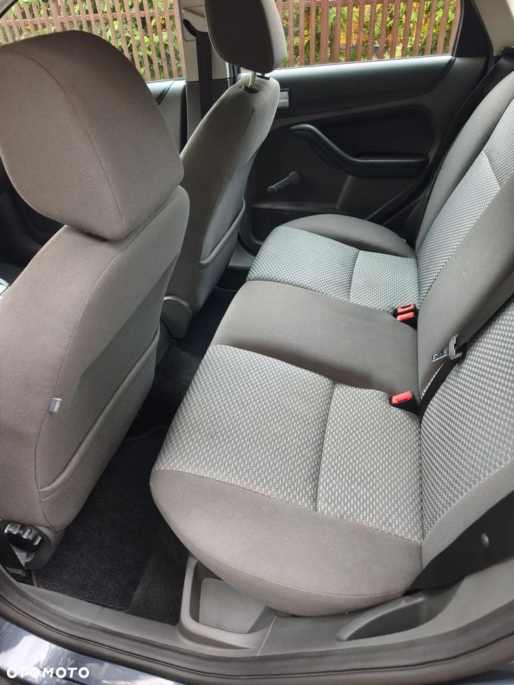 Ford Focus - 7