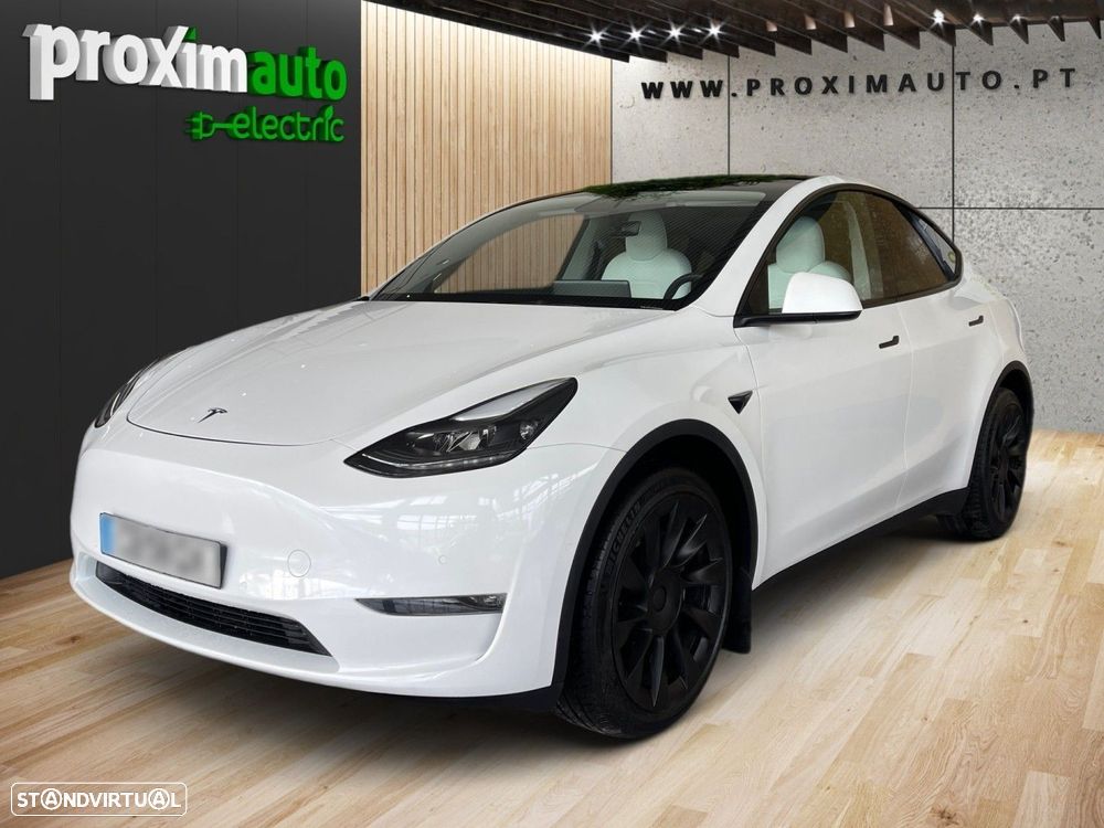 Tesla Model Y Long Range Dual Motor AWD - 1