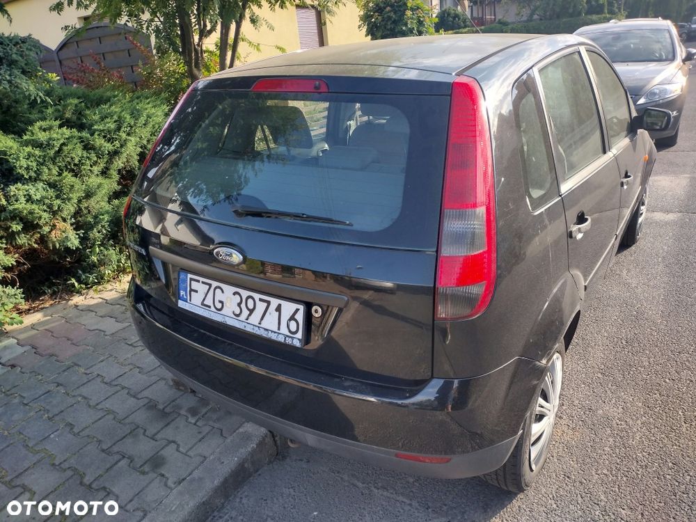 Ford Fiesta - 8