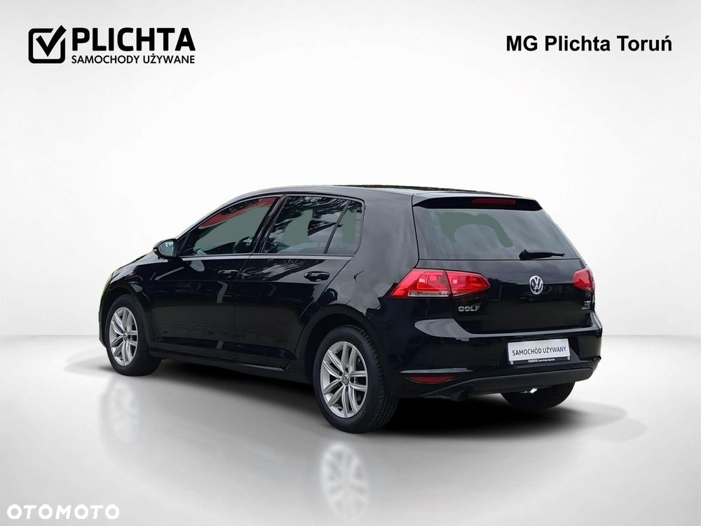Volkswagen Golf - 4