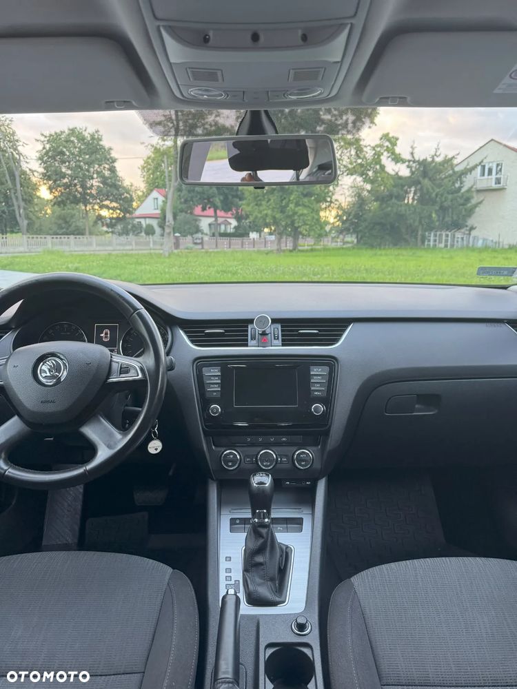 Skoda Octavia 1.6 TDI Elegance DSG - 10